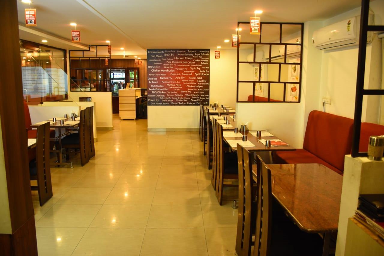 Hotel Palacial Pondi Пондичерри Экстерьер фото